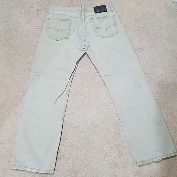 Levi's Jean's - Picture 2 of 4